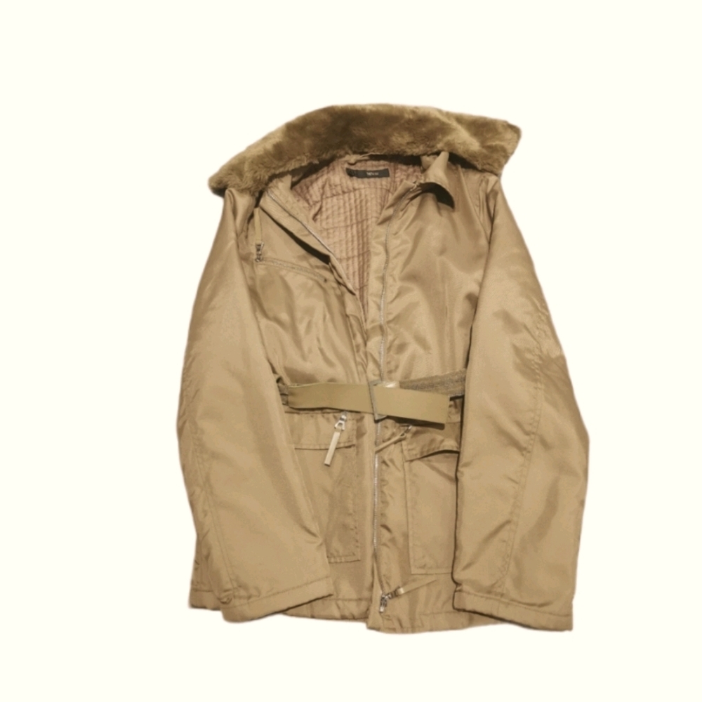 Mango Raincoat Jacket with pockets and collar fur